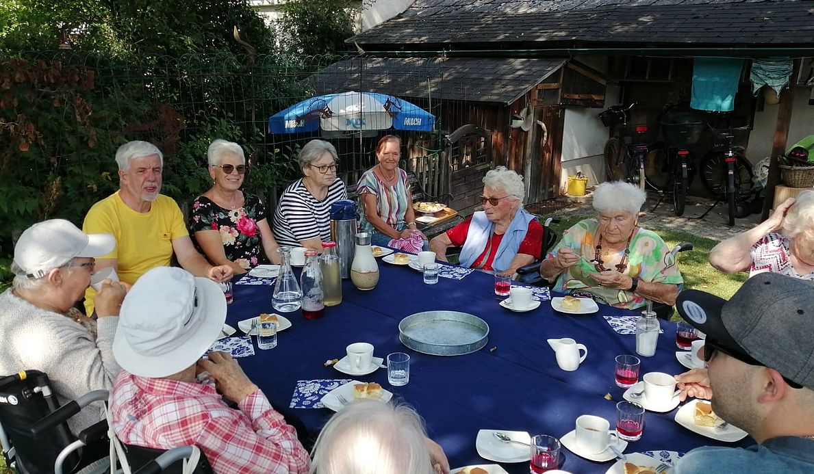 Keramik im Garten Ausflug 2024